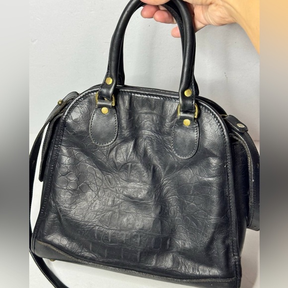 Vintage BRAHMIN Black Croc Leather Sathel Crossbody Hand Bag - Picture 3 of 14